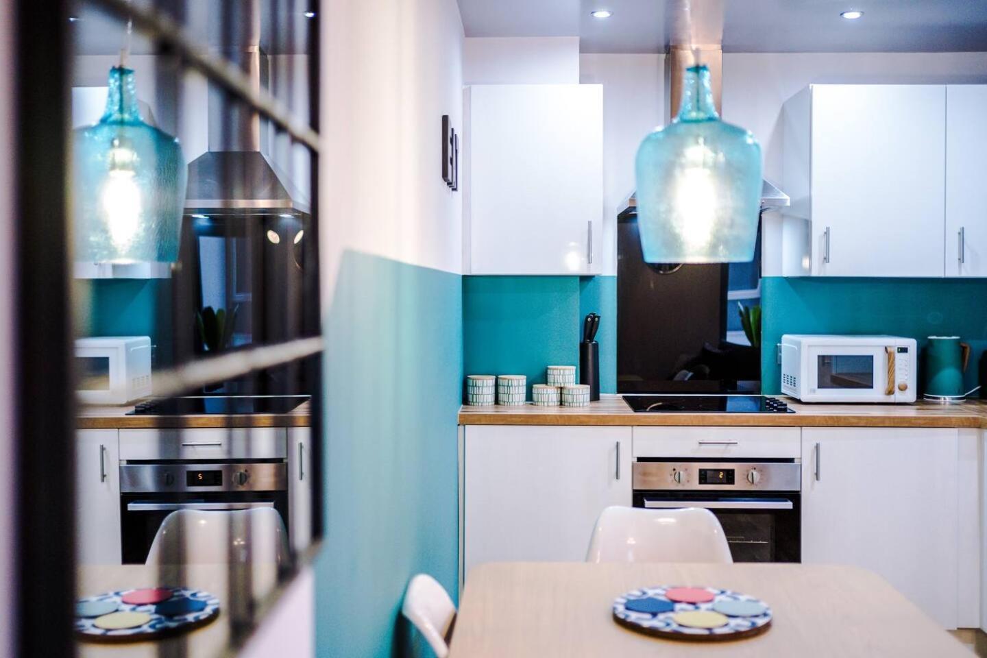High Reviewed 1-Bed With Parking Central Location Liverpool Zewnętrze zdjęcie