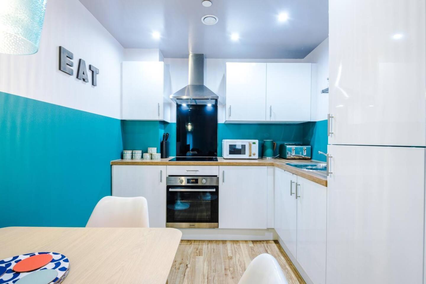 High Reviewed 1-Bed With Parking Central Location Liverpool Zewnętrze zdjęcie