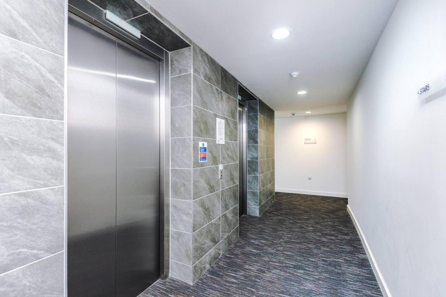 High Reviewed 1-Bed With Parking Central Location Liverpool Zewnętrze zdjęcie