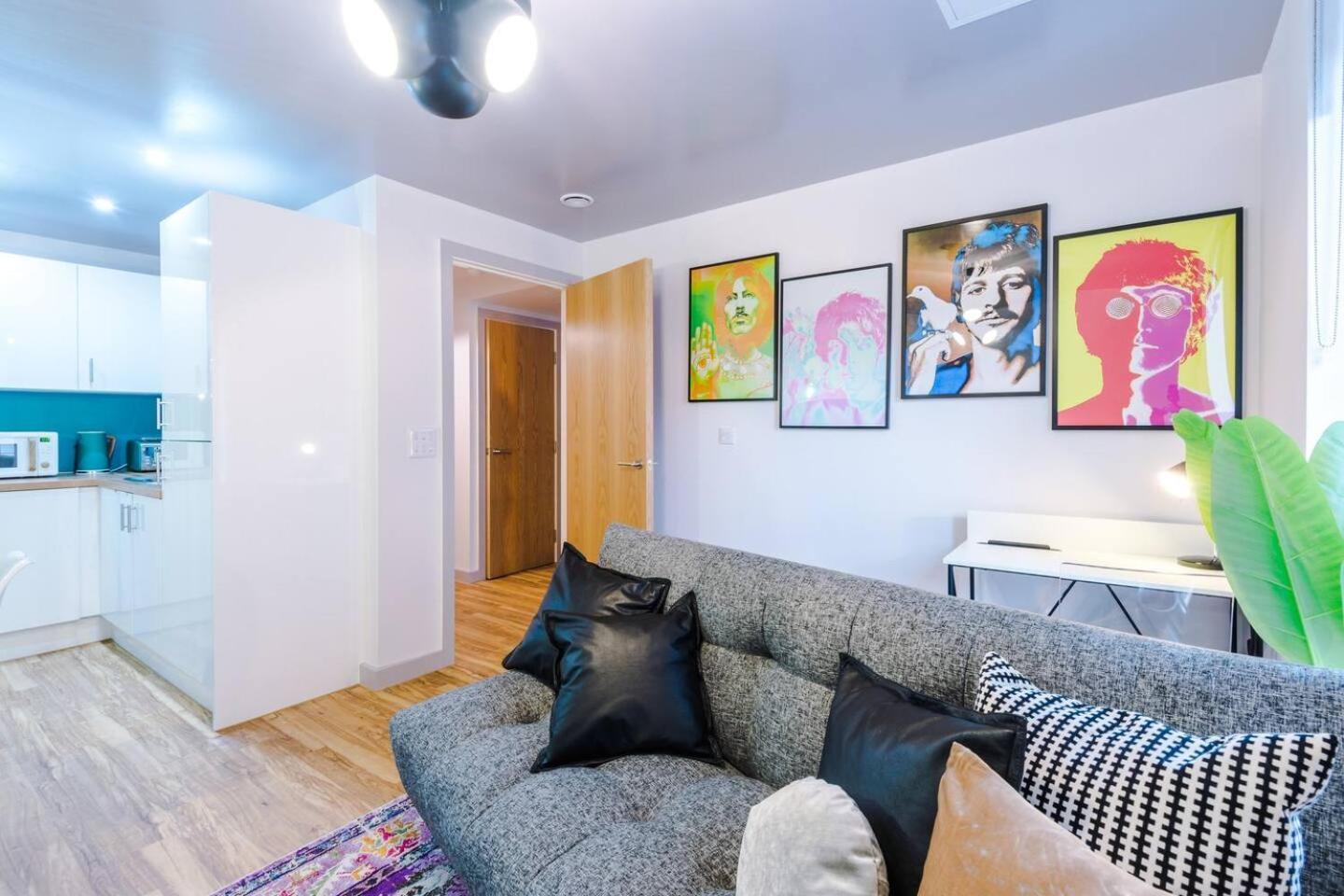 High Reviewed 1-Bed With Parking Central Location Liverpool Zewnętrze zdjęcie