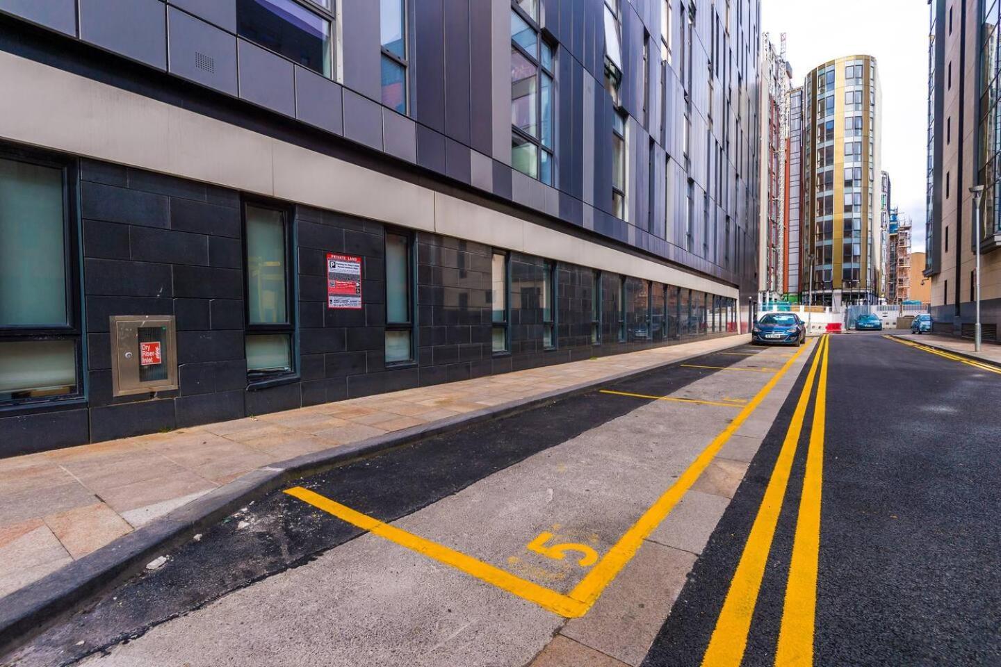 High Reviewed 1-Bed With Parking Central Location Liverpool Zewnętrze zdjęcie